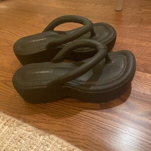 Jeffrey Campbell Black Platform Flip Flops